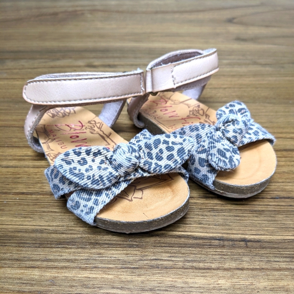 Blowfish Malibu Kids Nude Cheetah Bow Velcro Sandals Toddler Size 6